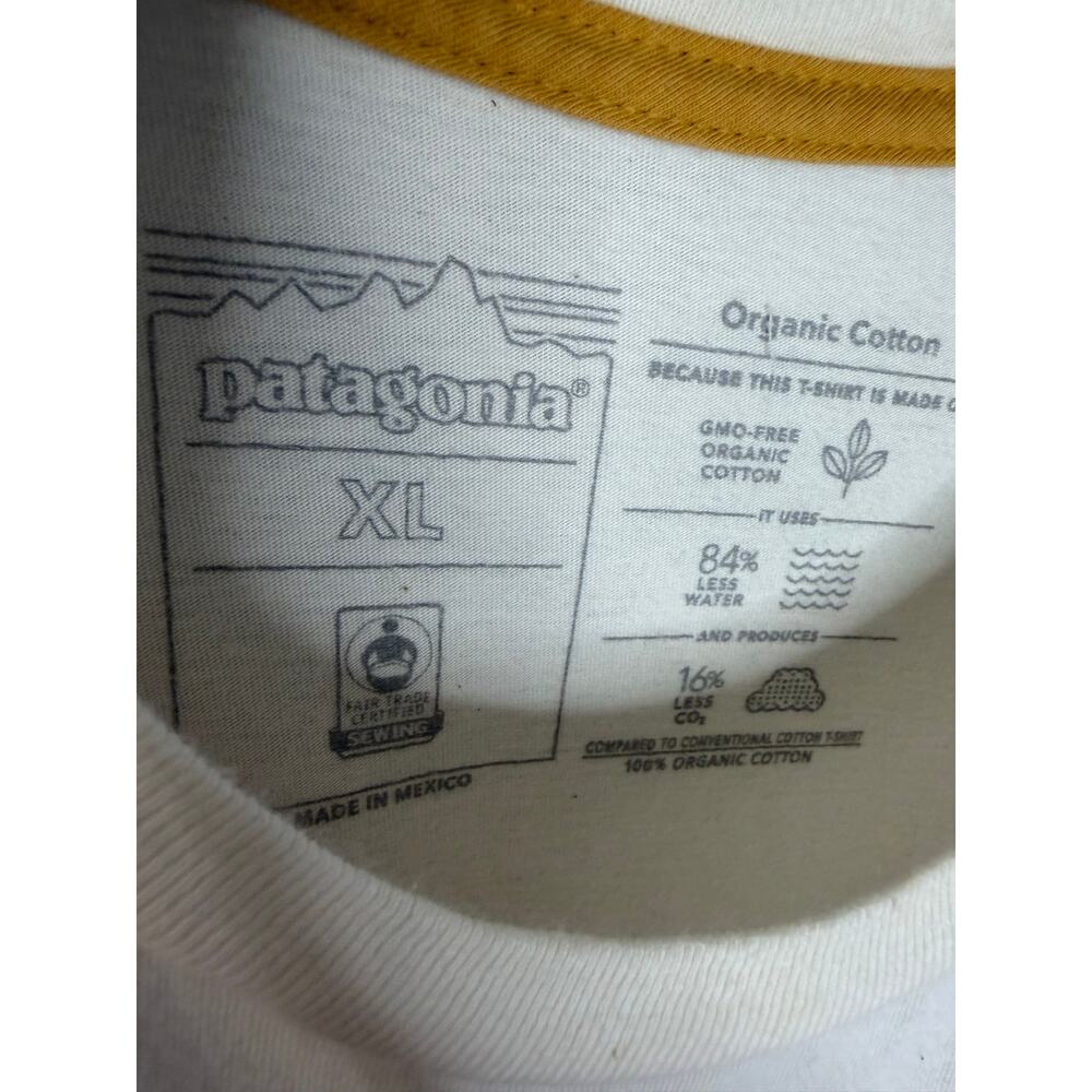 Patagonia Mens Water People Organic Pocket T-shirt Banner Undyed Natural XL - Picture 7 of 8